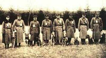 Prvn� zkou�ka policejn�ch ps� �eskoslovensk�ho �etnictva v Praze - 27.11. 1921