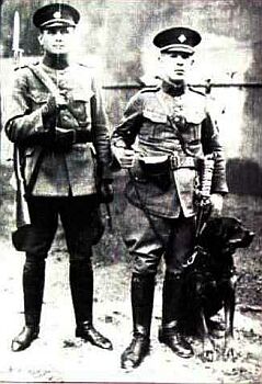 Psovod pra�sk� �etnick� p�trac� stanice - 1929
