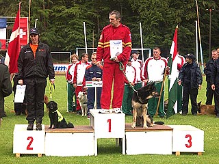Tom� Strouhal a Drago �ern� Obelisk